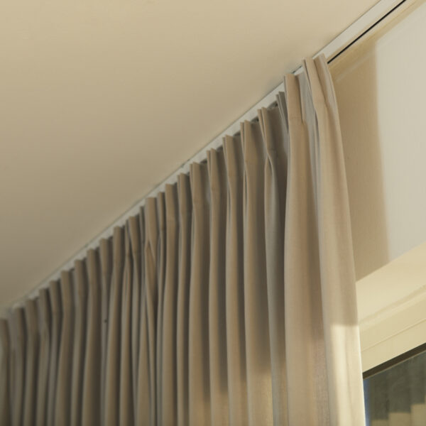 Karnisze Wrocław - Intirol zdjęcie nr 8